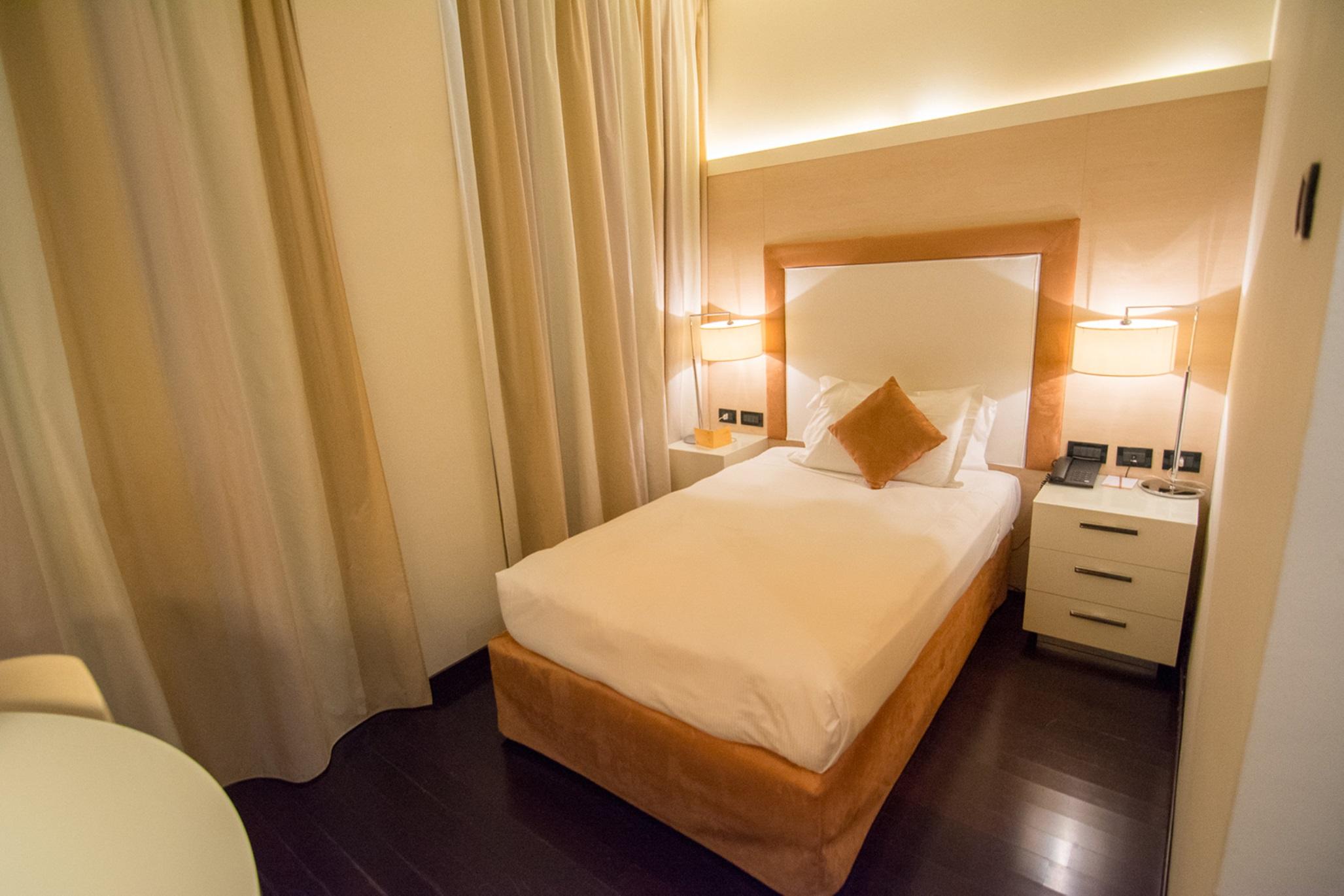 Hotel La Favorita Mantova Esterno foto
