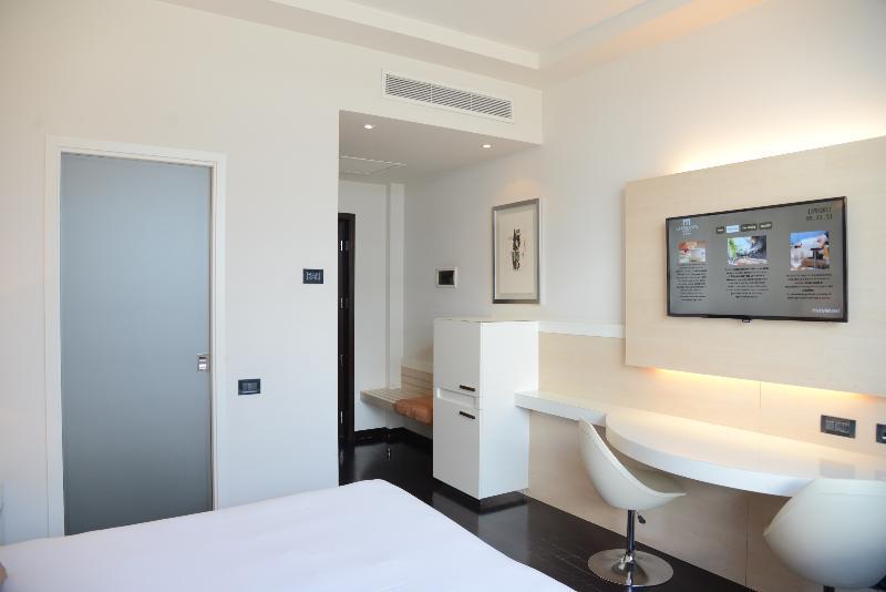 Hotel La Favorita Mantova Esterno foto