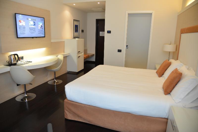 Hotel La Favorita Mantova Esterno foto